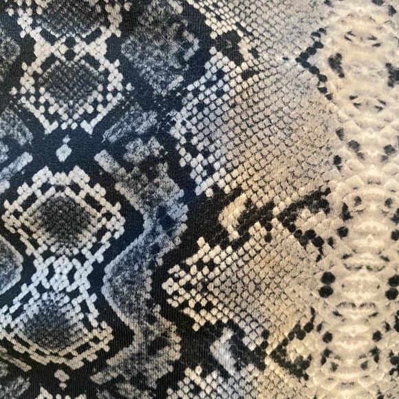 Snake print tube top - Picture 4 of 4